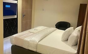 Ivory Exclusive Hotel And Suites